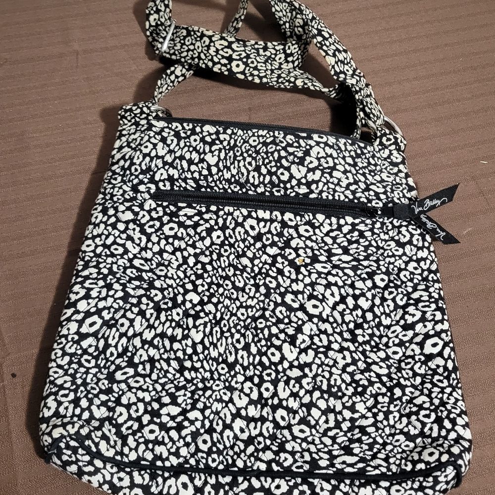 Vera Bradley Black and Cream Patterned Crossbody Bag - Picture 2 of 3